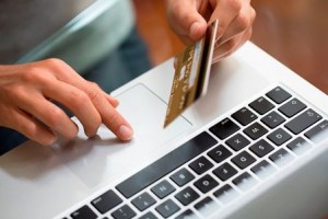 Achab e le 10 regole per acquistare con la carta di credito