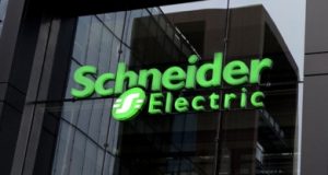 I consigli di Schneider Electric per non perdere la connessione e i clienti