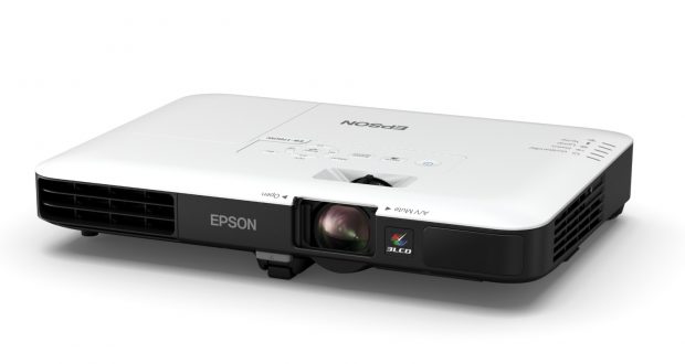 Epson presenta nuovi videoproiettori fissi e portatili